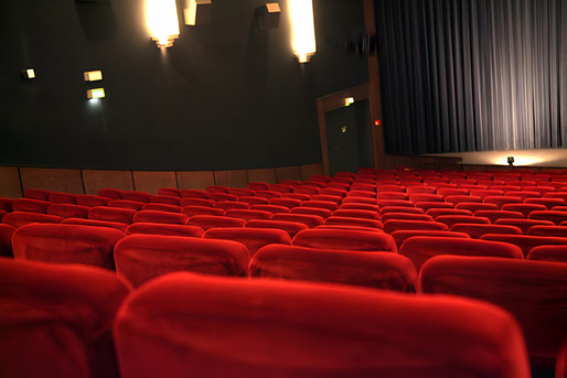 Benefits of Utilizing Professional Cleaning Services for Theater Productions