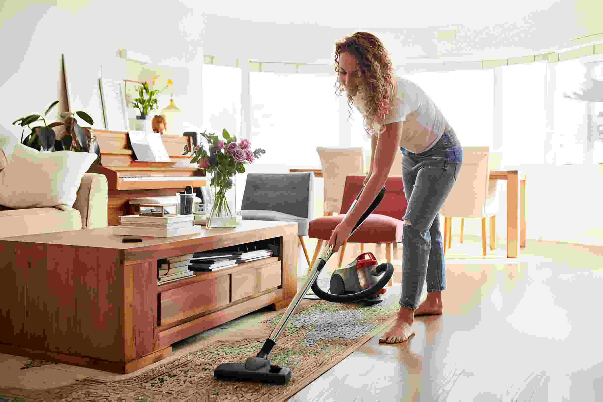 How to Clean High-Traffic Areas in Your Home