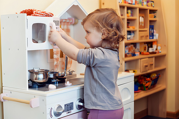 Clean and Sanitize Your Child's Play Kitchen 