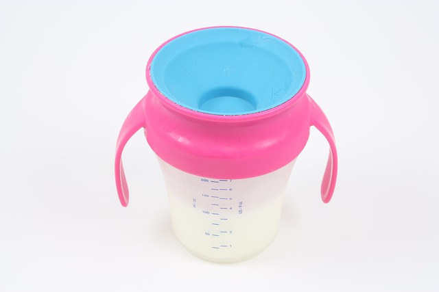 Cleaning and Sanitizing Your Child's Sippy Cups and Bottles